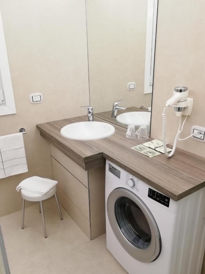 Delta Hotel Apartments Сан Донато Миланезе Екстериор снимка